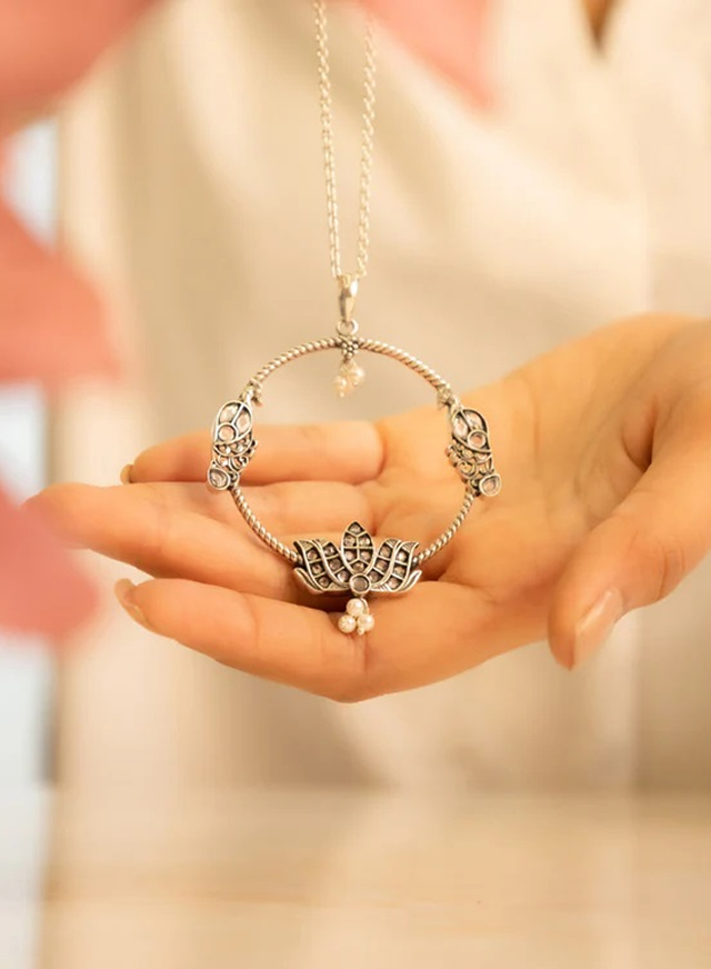 Royal Pendant